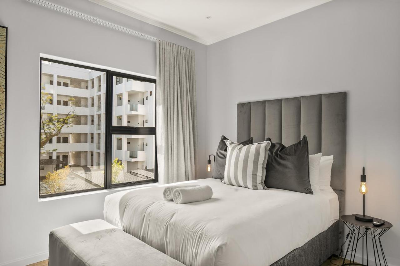 The Monroe Luxury Apartments Йоганнесбурґ Екстер'єр фото